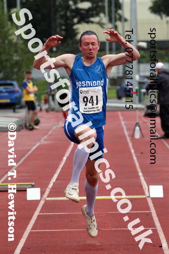 Mens and Boys triple jump, 2021 North Eastern Track and Field Champs., Middesbrough. Photo: David T. Hewitson/Sports for All Pics